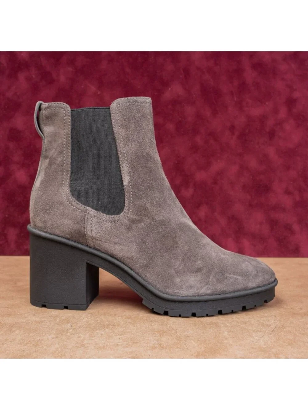 Vince Women Henderson Waterproof Chelsea Grey Suede Boots sz 10EUR40